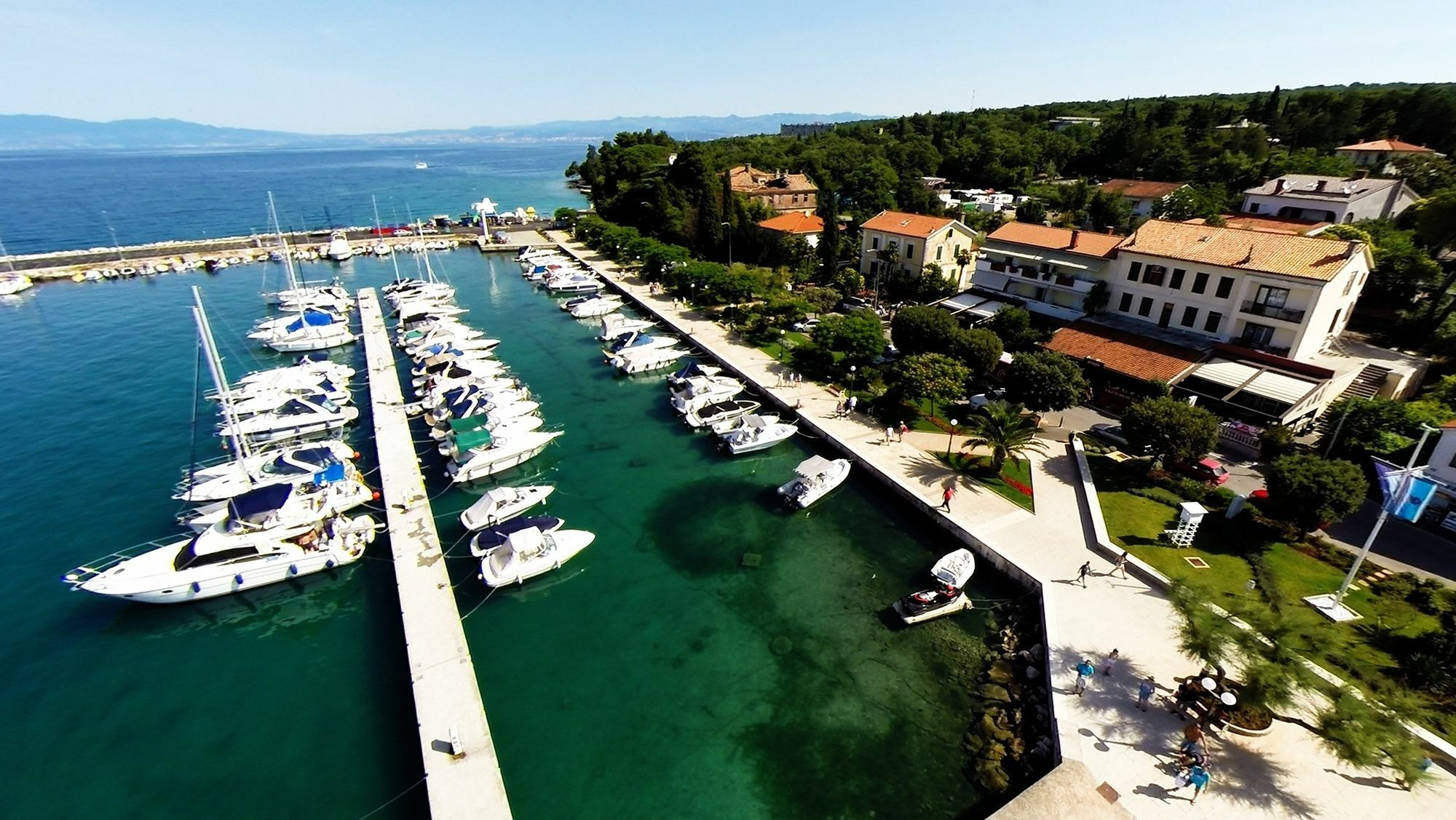 Apartments Rina Малинска Экстерьер фото